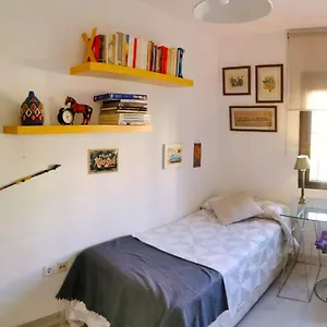 Agradable Con Bano Individual Sevilla